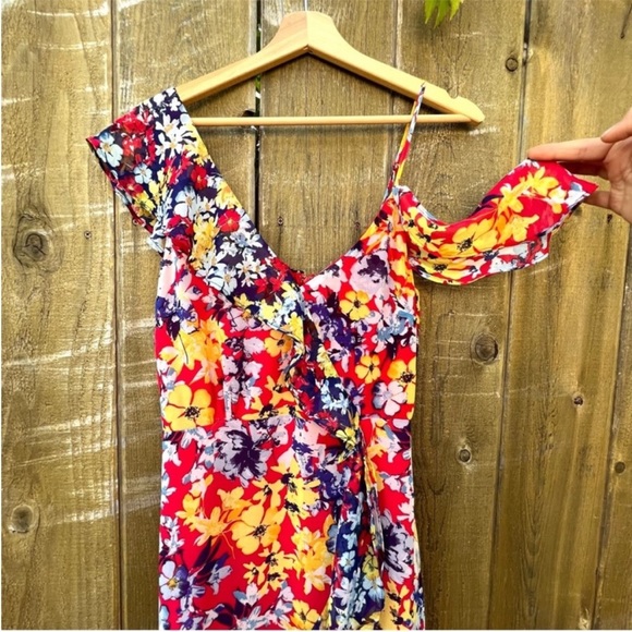 🌿 Red Radiant Ruby Floral Chiffon Asymmetric Dress 🌿 - Picture 4 of 14